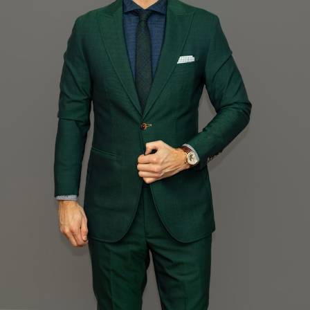 10 Smart Tips for Pairing Shirts with Suits Like a Pro