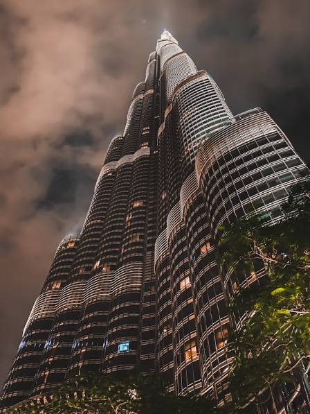 Burj Khalifa: Touching the Sky with Architectural Grandeur